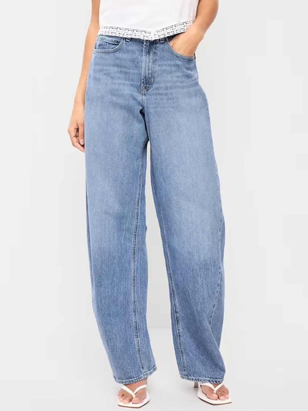 Old Navy High-Waisted Rounded Wide-Leg
Barrel Jeans